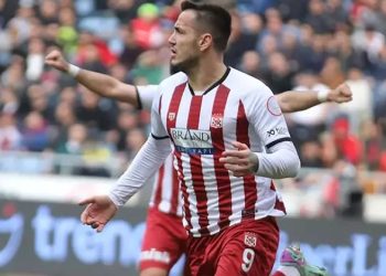 Rey Manaj, Sivasspor’da kendini buldu