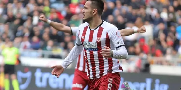 Rey Manaj, Sivasspor’da kendini buldu