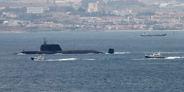 Füze testi fiyaskoyla sonuçlandı