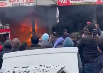 İş yerinde çıkan yangında tüp tankeri patladı