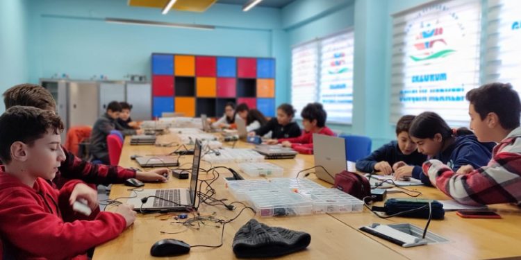 Deneyap Teknoloji Atölyeleri gençleri bekliyor