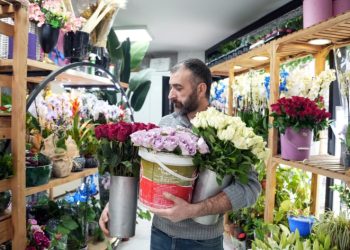 Sevgililer Günü ; Her 4 çiçekten üçü internetten satılıyor