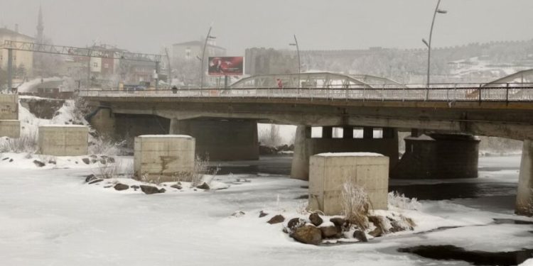 Dondurucu soğuk şehirde etkili oldu