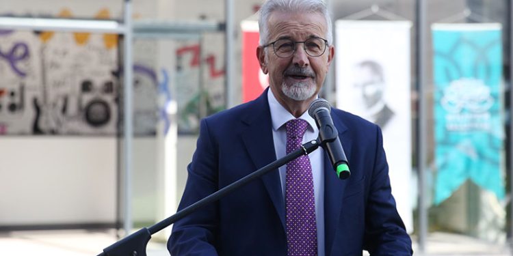 23 Nisan Müzik Stüdyosu açıldı