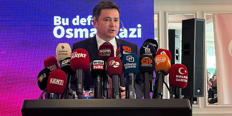 Erkan Aydın lansman toplantısı düzenledi