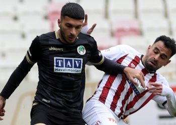 Sivasspor evinde vurgun yedi