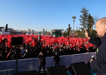 İmamoğlu’na metro tepkisi