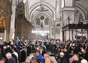 Bursa’da ilk teravih namazı kılındı
