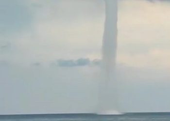 Antalya’da dev hortum panik dolu anlar yaşattı