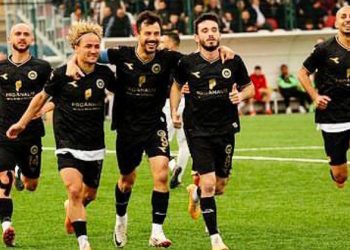 Nilüfer Belediyespor şampiyonluğa koşuyor!