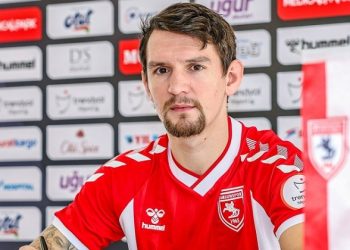 “Ayaklarım uçağa gitmedi”