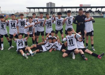 U15’te şampiyon Yolspor