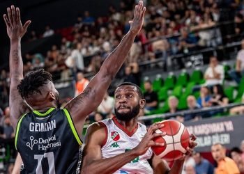 P. Karşıyaka, iç sahada 13 galibiyet aldı