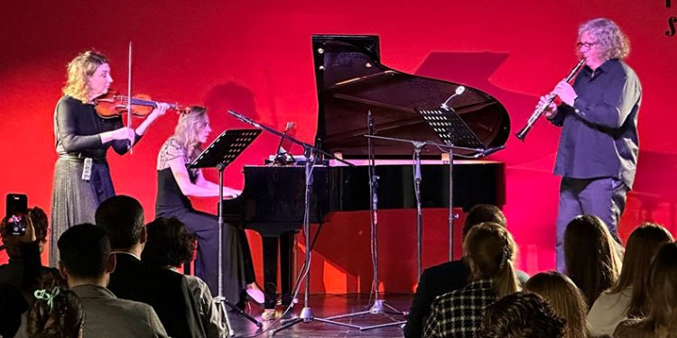 Müzik Enstrümanları Müzesi’nde “Contrasts” konseri