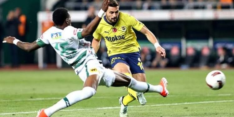 Fenerbahçe, Konya’da umutlarını tüketti!