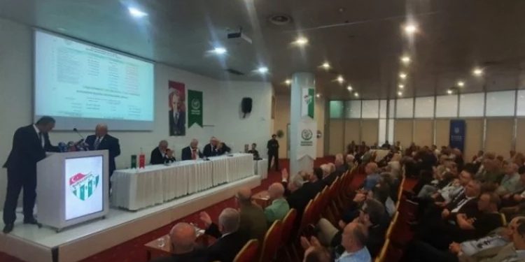 Bursaspor’da Divan Kurulu toplandı