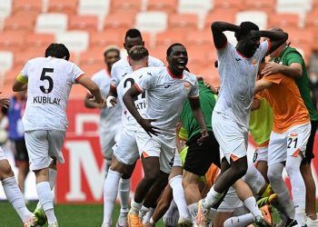 Adanaspor Lig’in son haftasında lige tutundu