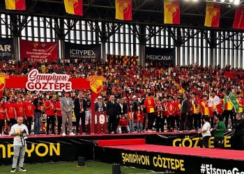 Göztepe şampiyonluğu doyasıya kutladı