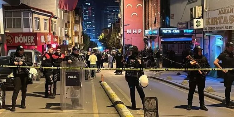 Üsküdar’da kafede silahlı çatışma: 3 ölü, 5 yaralı