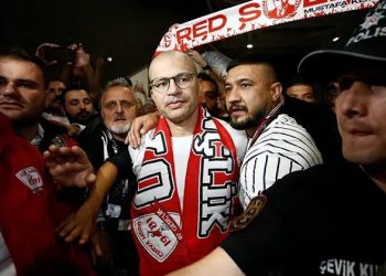 Antalya’da Alex izdihamı