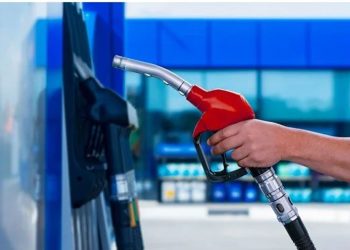 Benzin ve motorine indirim geldi