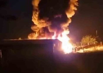 Bursa’da boya fabrikasında yangın