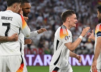 Açılış maçında Panzer şov