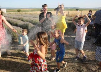 Umut karavanı “askıda iyilik” sloganı ile başlıyor