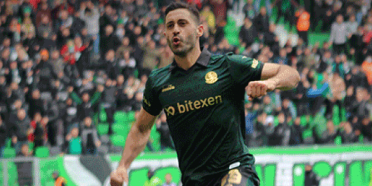 Bursaspor’un golcüsü Tahir Babaoğlu
