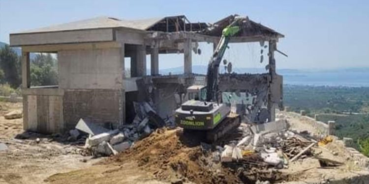 Erdek’te kaçak yapılarla mücadele