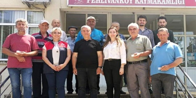 Pehlivanköy’de arıcılara damızlık ana arı dağıtımı