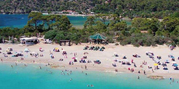 Kurban bayramında halk plajları doldu