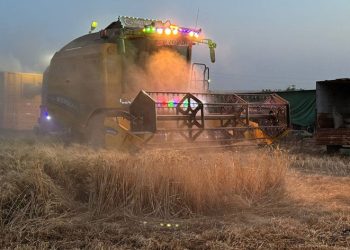 Kilis’te çiftçilerin zorlu mesaisi başladı