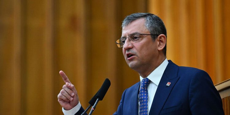 Özgür Özel’den Şimşek-Karatepe görüşmesine ilişkin açıklama