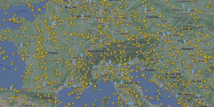 Küresel yazılım sorununda hava trafiği yoğunluğu