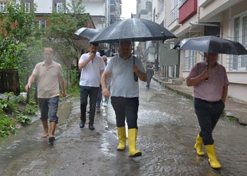 Ordu’da sağanak hayatı felç etti