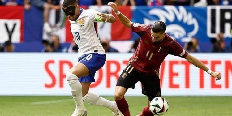 Fransa devam dedi, Belçika evine döndü