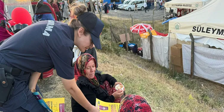 800 kadına KADES bilgilendirmesi