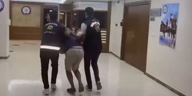 “Atatürk’e hakaret eden Burak Keleş gözaltına alındı”