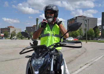 Sıcaktan kaçarken canlarını hiçe sayıyorlar