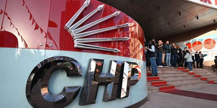 CHP’de Değişim Kurultayı toplanıyor