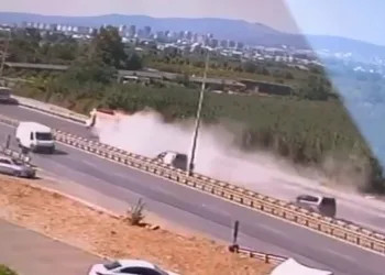 Hafriyat kamyonunun lastiği bomba gibi patladı