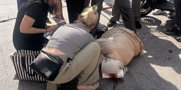 Kazada yaralanan sürücünün başından bir an olsun ayrılmadı