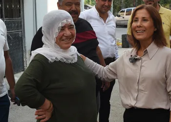 Başkan Tekin sokak sokak gezip eksiklikleri denetledi