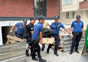 Maltepe’de asansör boşluğuna düşen işçi hayatını kaybetti