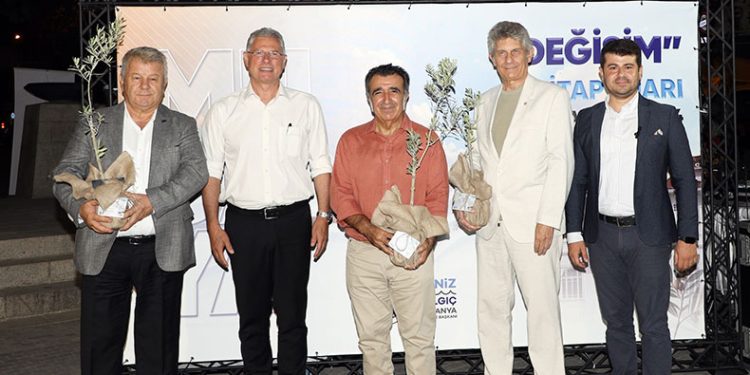 Turizmin geleceği Kitap Fuarı’nda konuşuldu