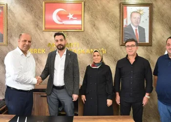 Siverek’te Yeniden Refah Partisi meclis üyesi AK Parti’ye geçti