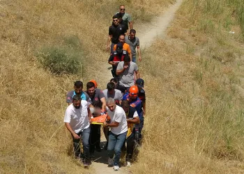 Suya giren iki kardeşten biri hayatını kaybetti