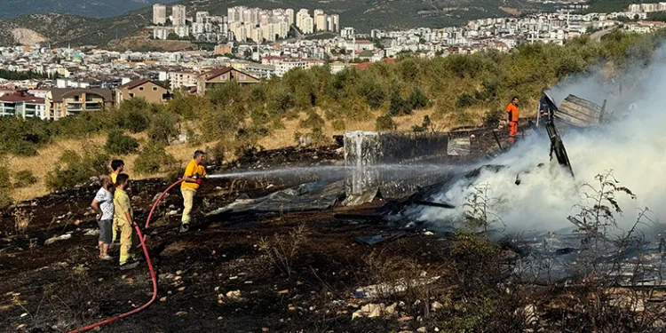 Bursa’da ormanlık alan büyük tehlike atlattı