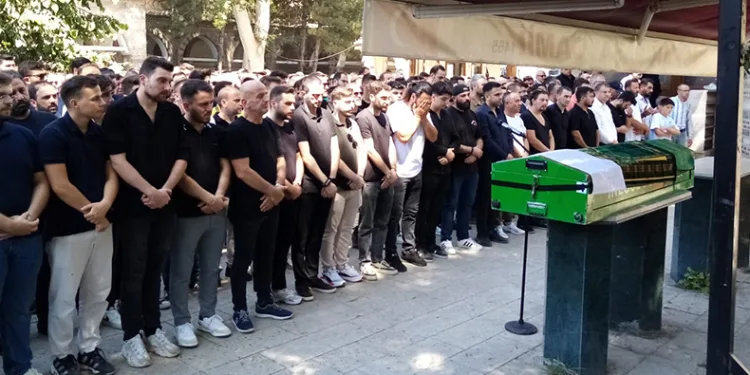 Kuyumcular Dernek Başkanı gözyaşlarıyla toprağa verildi